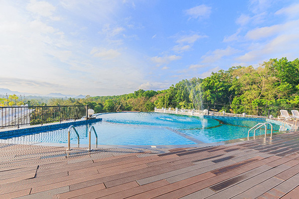 Infinity Pool